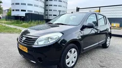 Gebruikt 2010 Dacia Sandero Ambiance Hatchback | € 1.645 (Super prijs)
