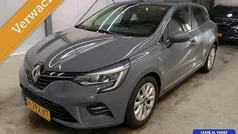 Grijs Gebruikt 2020 Renault Clio V Intens Hatchback | € 12.999 (Eerlijke prijs)