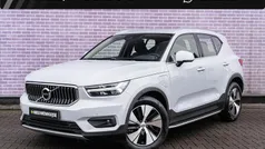 Wit Gebruikt 2022 Volvo XC40 Inscription SUV | € 30.894 (Eerlijke prijs)