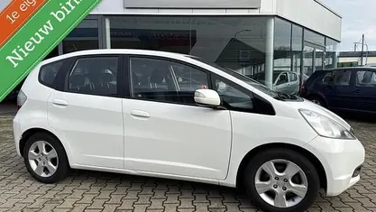 Wit Gebruikt 2010 Honda Jazz Comfort Hatchback | € 6.444 (Eerlijke prijs)