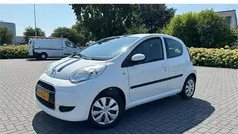 Wit Gebruikt 2011 Citroën C1 SELECTION Hatchback | € 3.745 (Eerlijke prijs)