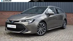 Oxide bronze Gebruikt 2020 Toyota Corolla Edition Stationwagen | € 22.750 (Goede deal)