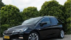 Zwart Gebruikt 2017 Opel Astra Edition Stationwagen | € 8.690 (Eerlijke prijs)