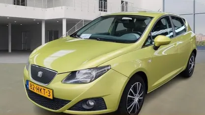 Occasion Seat Ibiza Stylance 86 PK (63 kW) 2009 Geel Hatchback