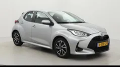 Grijs Gebruikt 2022 Toyota Yaris Hatchback | € 20.999 (Eerlijke prijs)