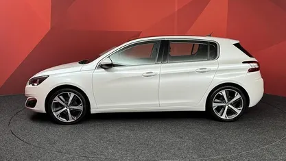 Occasion Peugeot 308 Premium 126 PK (92 kW) 2014 Wit Hatchback