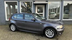 Grijs, metallic lak Gebruikt 2006 BMW 116 Sport Line Hatchback | € 4.649 (Eerlijke prijs)