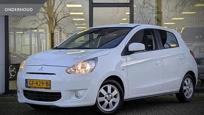 Wit Occasion 2015 Mitsubishi Space Star Hatchback | € 5.495 (Eerlijke prijs)