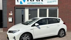 Wit Gebruikt 2013 Toyota Auris Hatchback | € 9.450 (Eerlijke prijs)