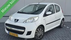 Wit Gebruikt 2012 Peugeot 107 Access Hatchback | € 2.999 (Eerlijke prijs)