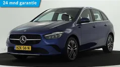 Blauw Gebruikt 2024 Mercedes B250e Luxury MPV | € 36.945 (Eerlijke prijs)