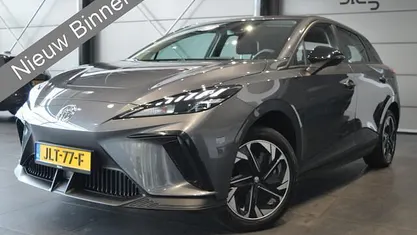 Nieuw MG MG4 EV 125 kW (170 PK) 2025 Grijs Hatchback