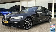 Gebruikt 2022 BMW 545e M Sport Sedan | € 49.995 (Goede deal)