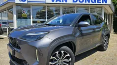 Grijs, metallic lak Gebruikt 2021 Toyota Yaris Cross SUV | € 25.395 (Goede deal)