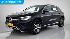 Zwart Gebruikt 2023 Mercedes GLA250 Luxury SUV | € 38.950 (Goede deal)