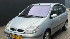 Gebruikt 2003 Renault Scénic Authentique MPV | € 1.250 (Eerlijke prijs)