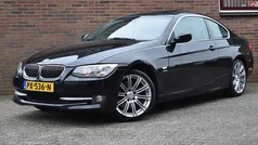 Zwart Gebruikt 2011 BMW 325 Sport Line Coupé | € 10.949 (Super prijs)