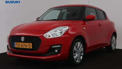 Rood Gebruikt 2018 Suzuki Swift Hatchback | € 12.445 (Eerlijke prijs)