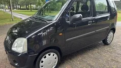 Gebruikt 2004 Opel Agila Essentia Hatchback | € 999 (Eerlijke prijs)