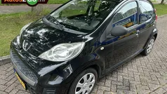 Zwart Gebruikt 2011 Peugeot 107 Hatchback | € 2.245 (Eerlijke prijs)
