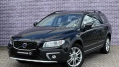Zwart Gebruikt 2015 Volvo XC70 Inscription SUV | € 24.694 (Eerlijke prijs)