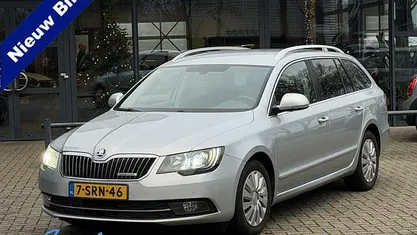 Occasion 2014 Skoda Superb Stationwagen | € 5.245 (Eerlijke prijs)