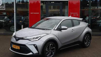 Grijs Gebruikt 2022 Toyota C-HR SUV | € 22.900 (Super prijs)