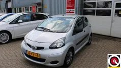 Gebruikt 2010 Toyota Aygo Hatchback | € 4.400 (Eerlijke prijs)