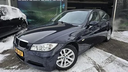 Blauw Occasion 2008 BMW 318 Sedan | € 4.999 (Eerlijke prijs)