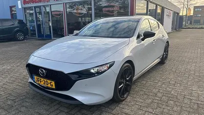 Wit Gebruikt 2024 Mazda 3 Nagisa Hatchback | € 24.950 (Super prijs)