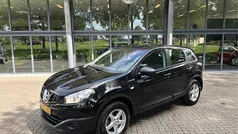 Zwart Gebruikt 2010 Nissan Qashqai Visia SUV | € 7.650 (Eerlijke prijs)