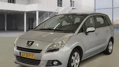Grijs Gebruikt 2012 Peugeot 5008 Style MPV | € 2.999 (Goede deal)