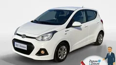 Wit Gebruikt 2015 Hyundai i10 Comfort Hatchback | € 7.650 (Eerlijke prijs)