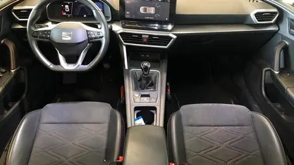 Occasion Seat Leon FR 110 PK (80 kW) 2021 Zwart (metallic) Hatchback