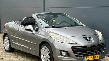 Occasion Peugeot 207 CC 120 PK (88 kW) 2011 Grijs (metallic) Cabriolet