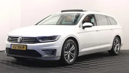Gebruikt 2016 VW Passat GTE Stationwagen | € 12.750 (Eerlijke prijs)
