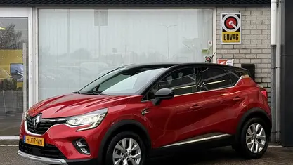 Rood Occasion 2020 Renault Captur Intens SUV | € 22.545 (Eerlijke prijs)