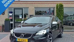 Zwart Gebruikt 2017 Volvo V40 R-Design Stationwagen | € 13.450 (Eerlijke prijs)