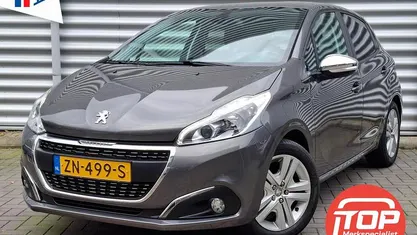 Gebruikt 2019 Peugeot 208 Signature Sky Hatchback | € 10.990 (Eerlijke prijs)