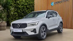 Grijs Gebruikt 2024 Volvo XC40 Plus SUV | € 43.895 (Eerlijke prijs)