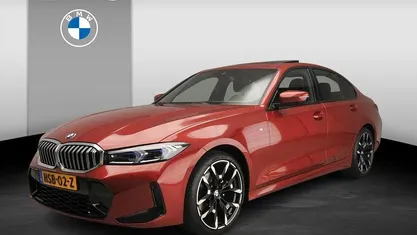 Occasion BMW 320 M Sport 184 PK (135 kW) 2025 Rood Sedan