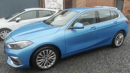 Gebruikt 2021 BMW 118 Luxury Line Hatchback | € 17.750 (Goede deal)