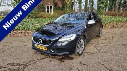 Occasion 2018 Volvo V40 Hatchback | € 8.400 (Super prijs)