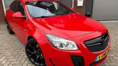 Rood, metallic lak Gebruikt 2009 Opel Insignia OPC Sedan | € 9.400 (Goede deal)