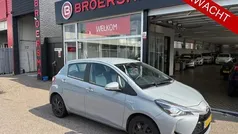 Grijs Gebruikt 2019 Toyota Yaris Active Hatchback | € 12.999 (Super prijs)