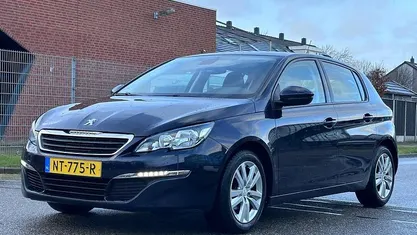 Occasion Peugeot 308 Active 110 PK (80 kW) 2017 Blauw Hatchback