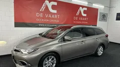 Bruin Gebruikt 2015 Toyota Auris Executive Stationwagen | € 14.499 (Iets duurder)