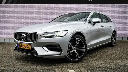 Occasion Volvo V60 Inscription 340 PK (250 kW) 2021 Grijs (metallic) Stationwagen