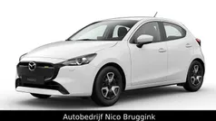 Wit Gebruikt 2024 Mazda 2 Center-Line Hatchback | € 21.950 (Eerlijke prijs)