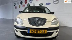Wit Gebruikt 2005 Lancia Ypsilon Hatchback | € 1.999 (Eerlijke prijs)